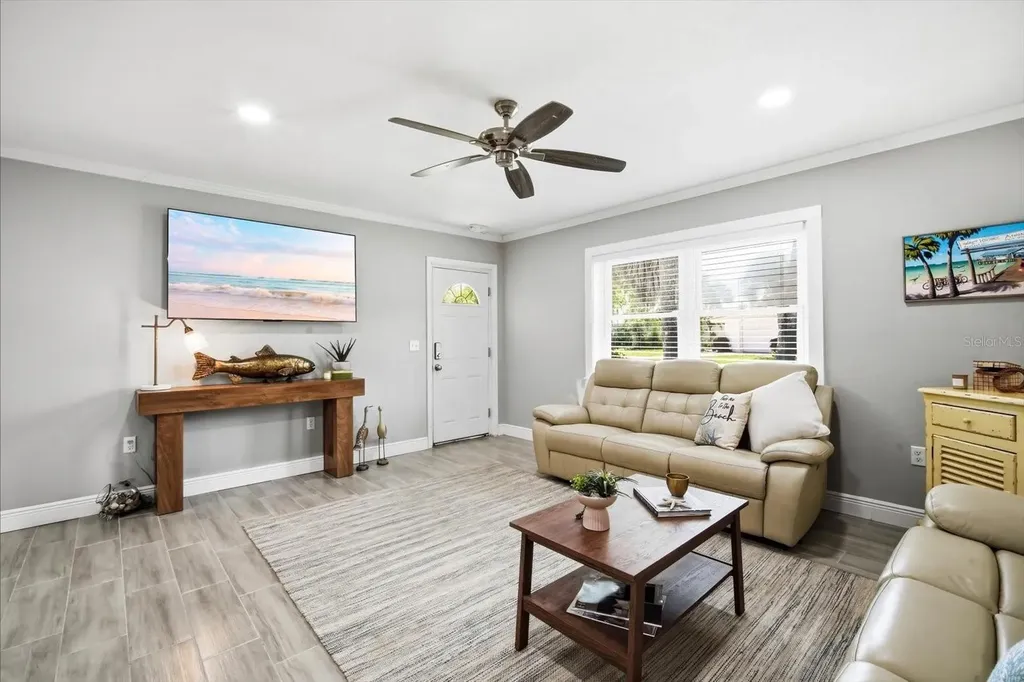 206 75th Street Holmes Beach FL 34217