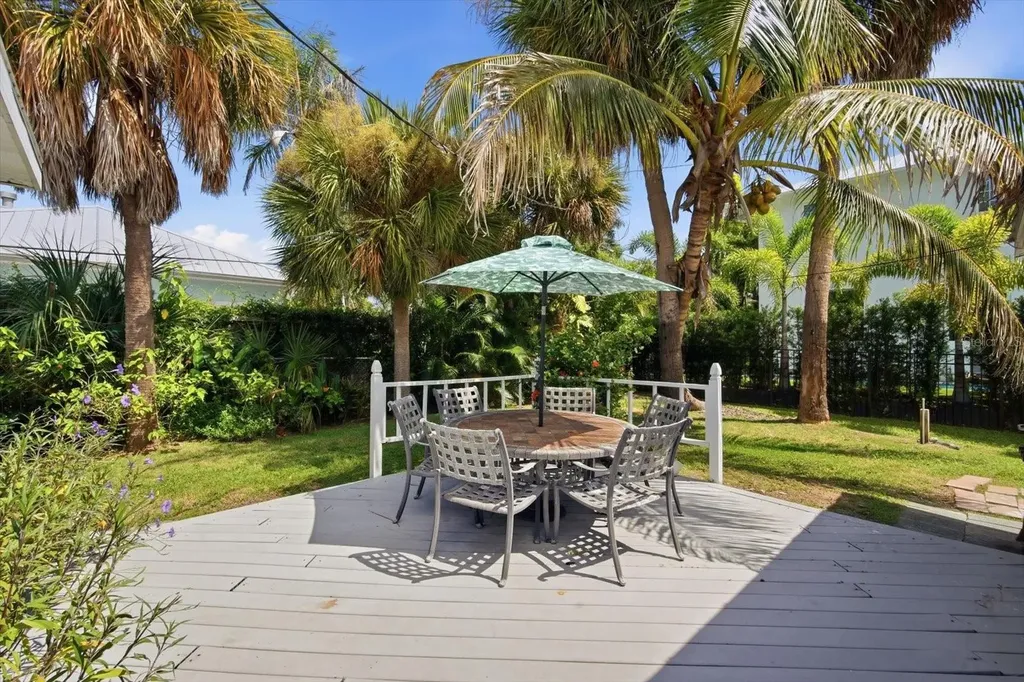 206 75th Street Holmes Beach FL 34217