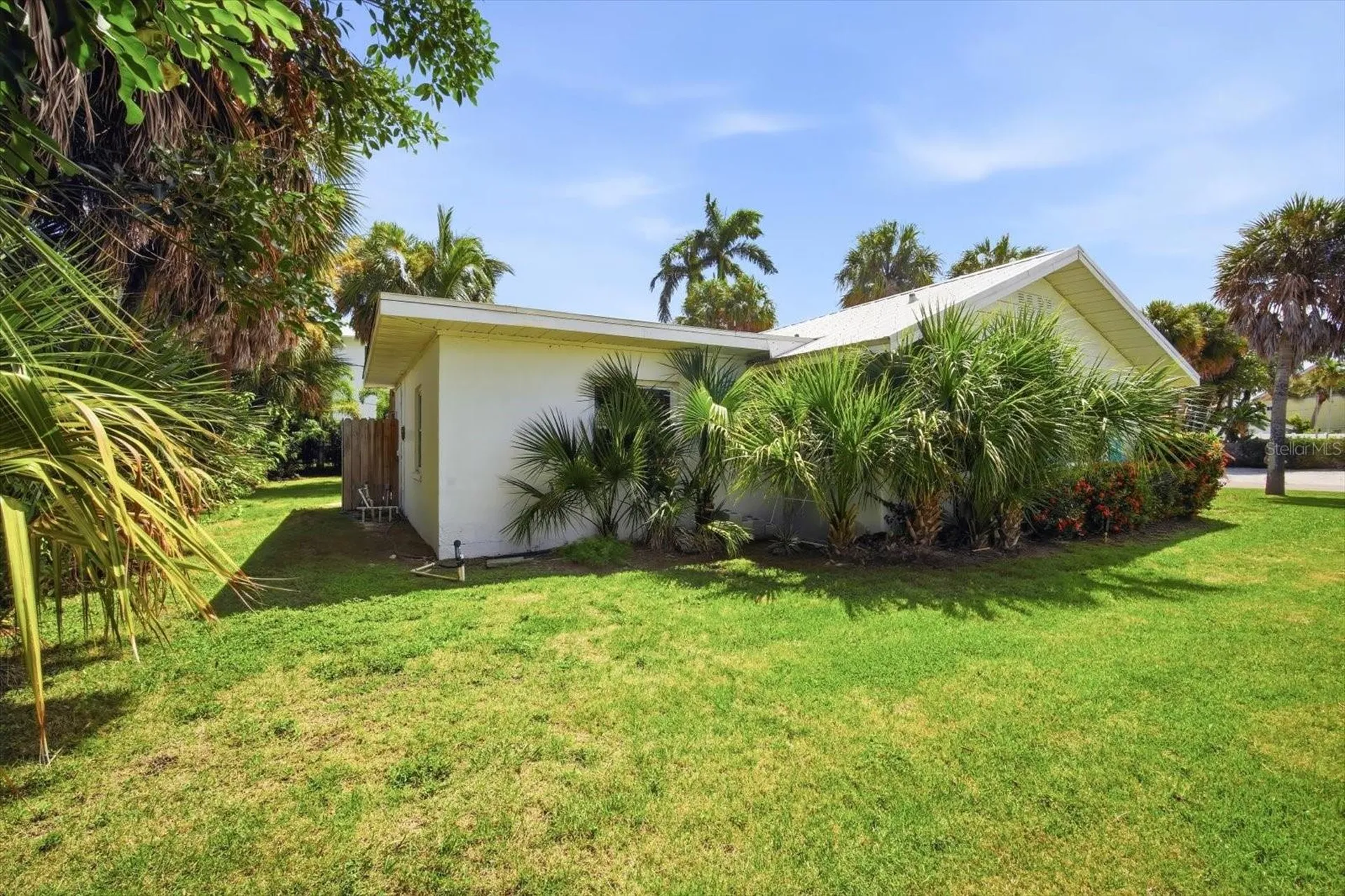 206 75th Street Holmes Beach FL 34217