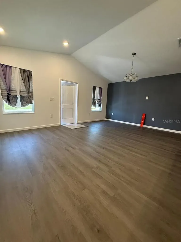 1970 Sarah Street Winter Haven FL 33884