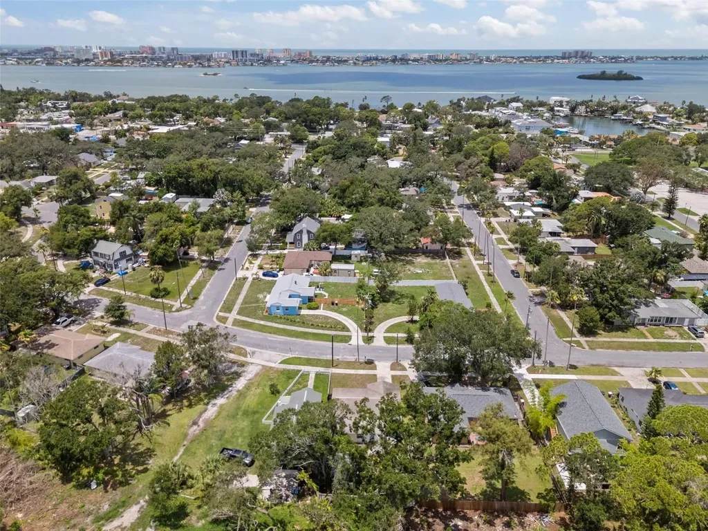 1781 Apache Trail Clearwater FL 33755