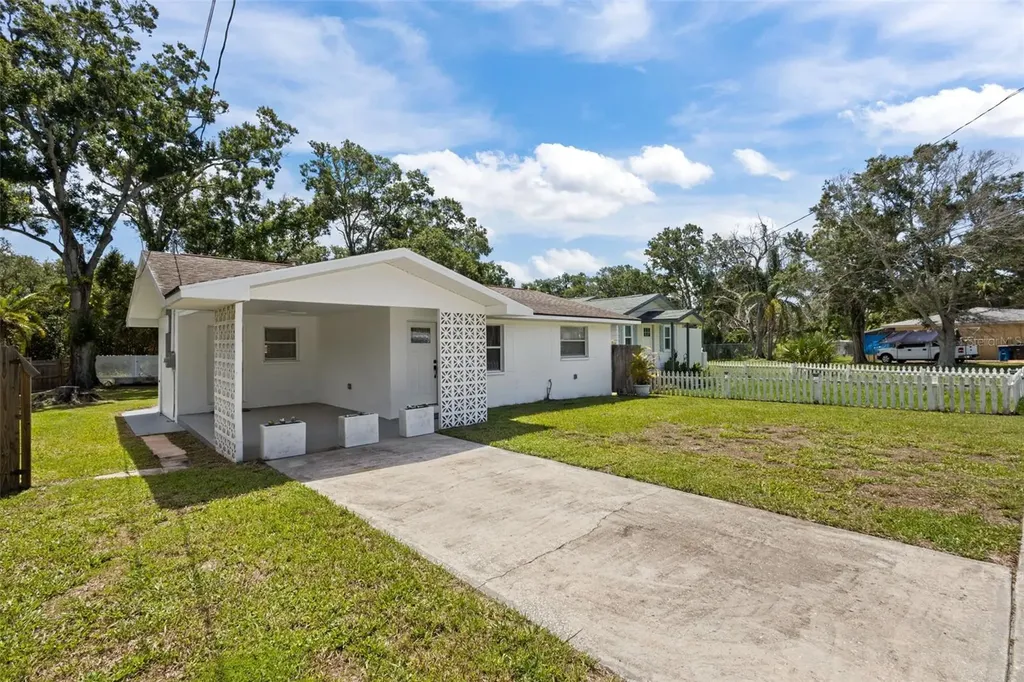 1781 Apache Trail Clearwater FL 33755