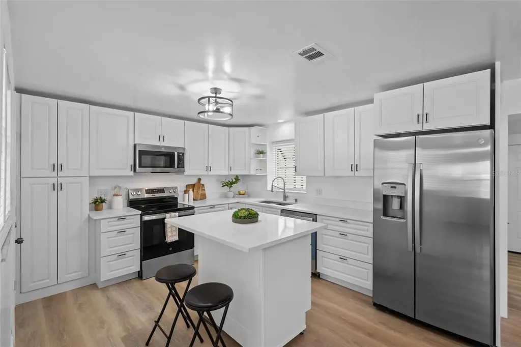 1781 Apache Trail Clearwater FL 33755