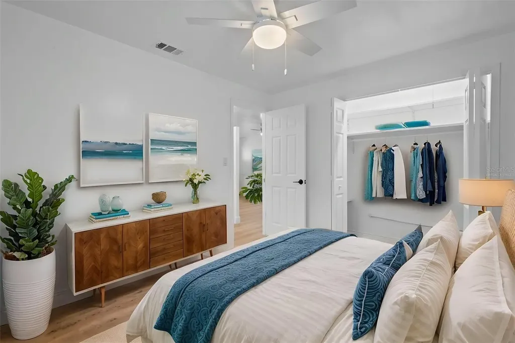 1781 Apache Trail Clearwater FL 33755