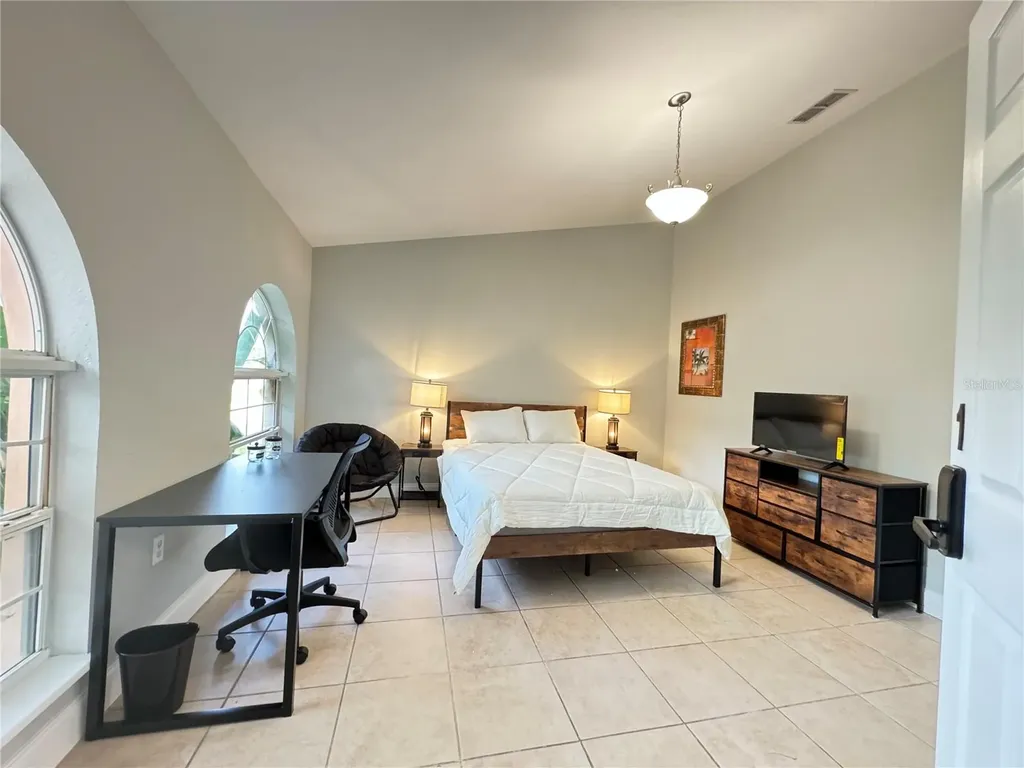 Lakeland FL 33805