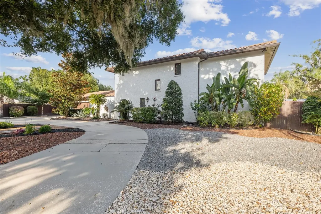 403 Weeburn Road Temple Terrace FL 33617