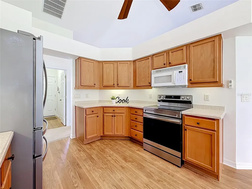 24100 Peekskill Street Leesburg FL 34748