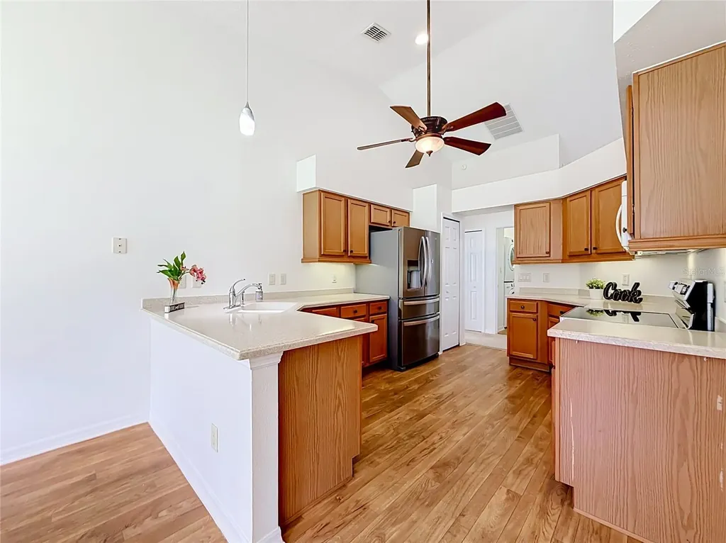 24100 Peekskill Street Leesburg FL 34748