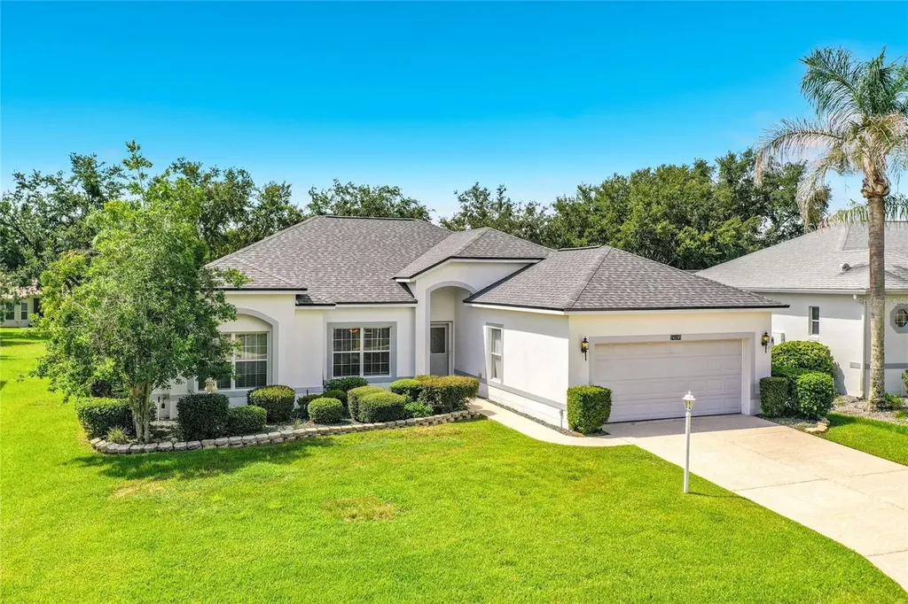 24100 Peekskill Street Leesburg FL 34748