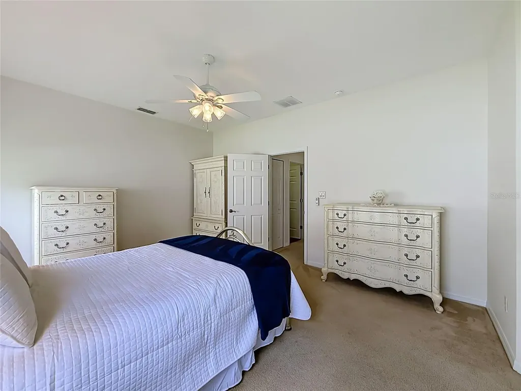 24100 Peekskill Street Leesburg FL 34748