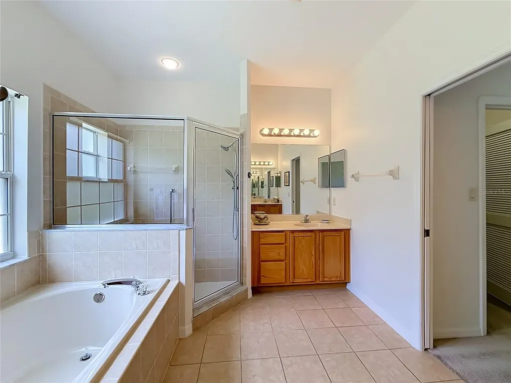 24100 Peekskill Street Leesburg FL 34748