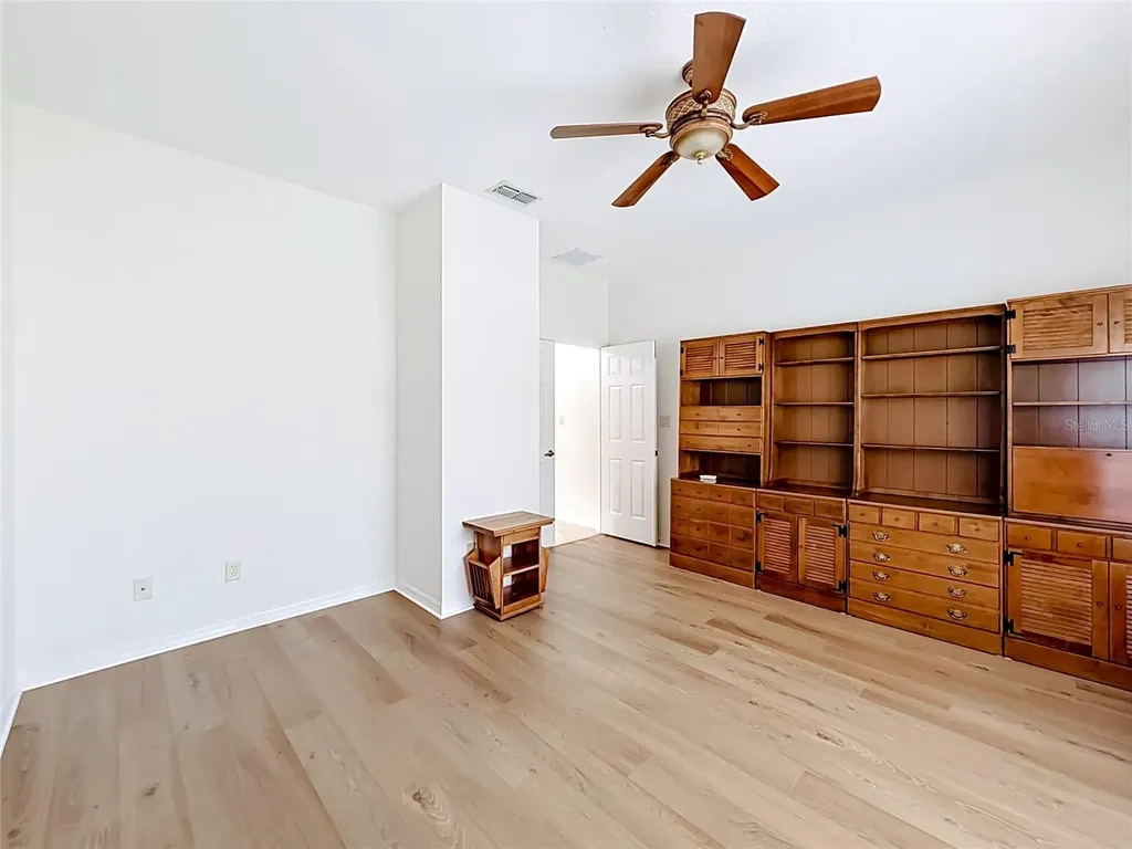 24100 Peekskill Street Leesburg FL 34748