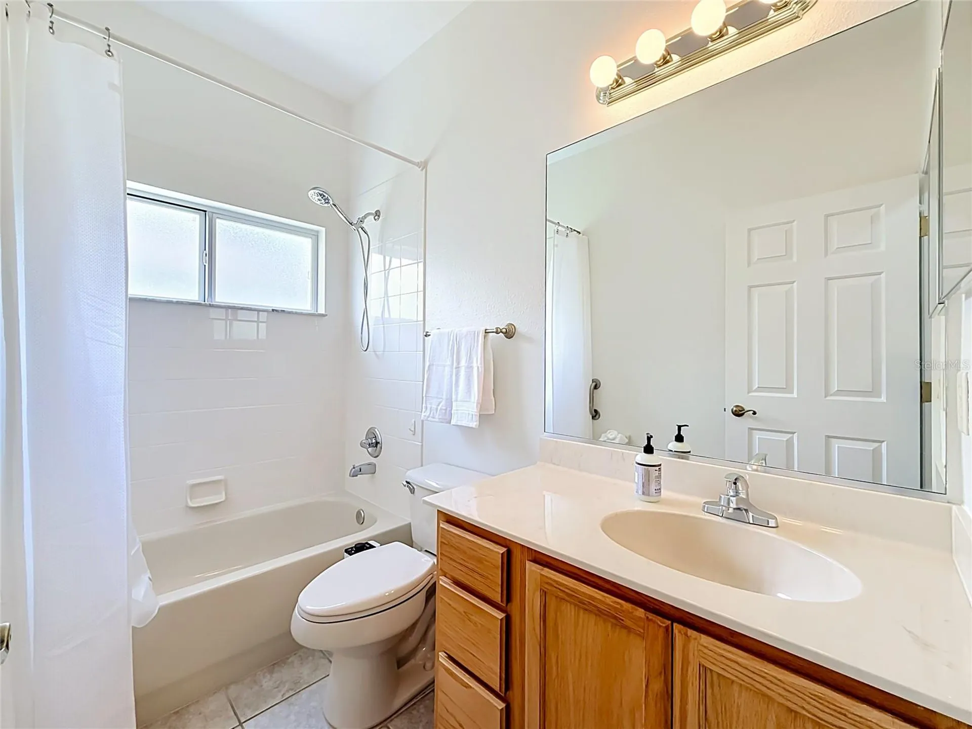 24100 Peekskill Street Leesburg FL 34748