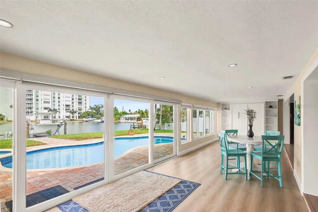 6360 2nd Palm Point St Petersburg FL 33706