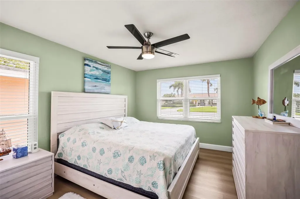 6360 2nd Palm Point St Petersburg FL 33706