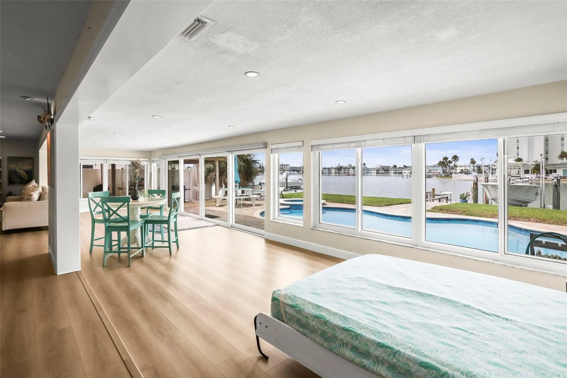 6360 2nd Palm Point St Petersburg FL 33706