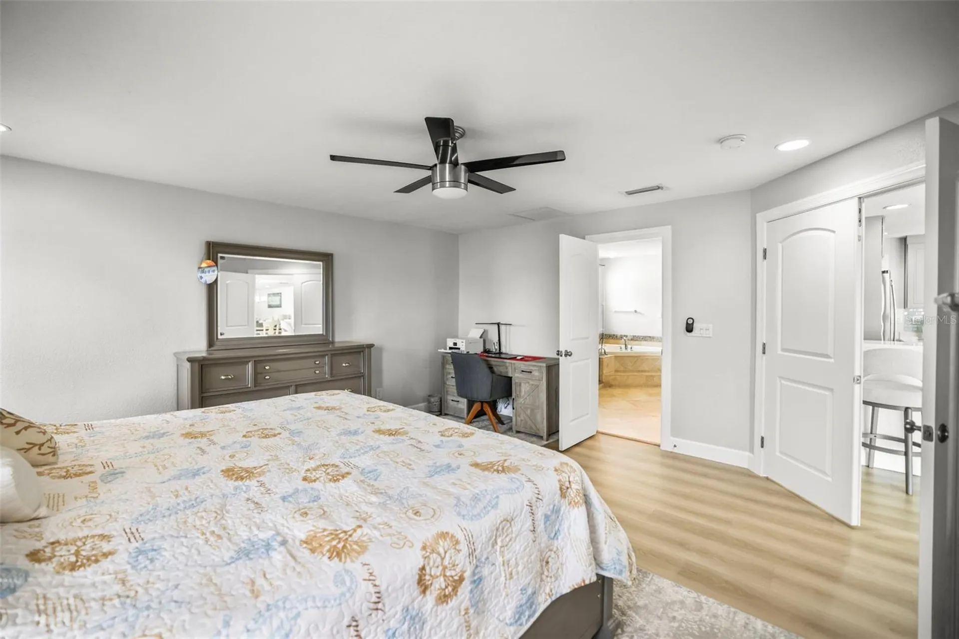 6360 2nd Palm Point St Petersburg FL 33706