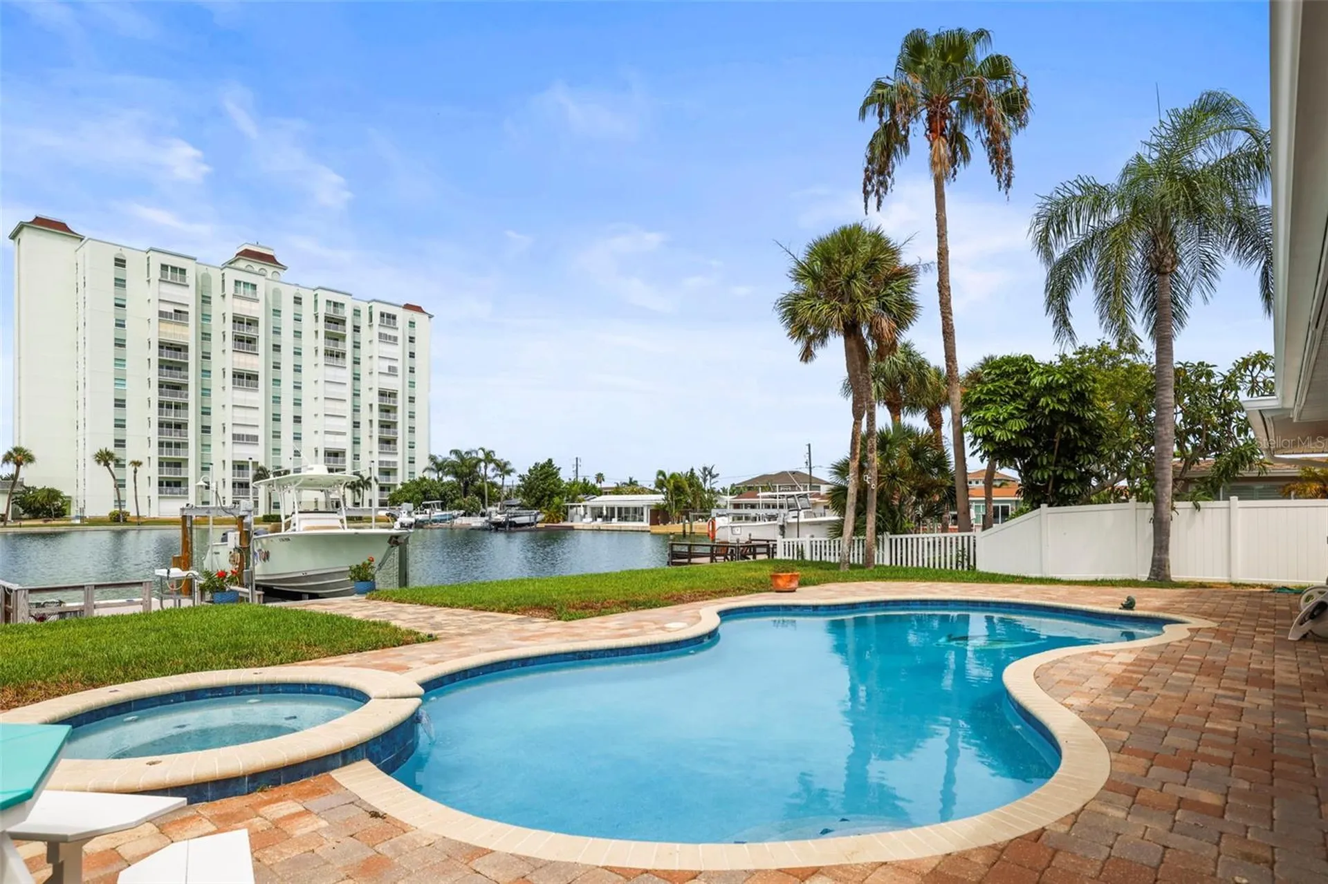 6360 2nd Palm Point St Petersburg FL 33706