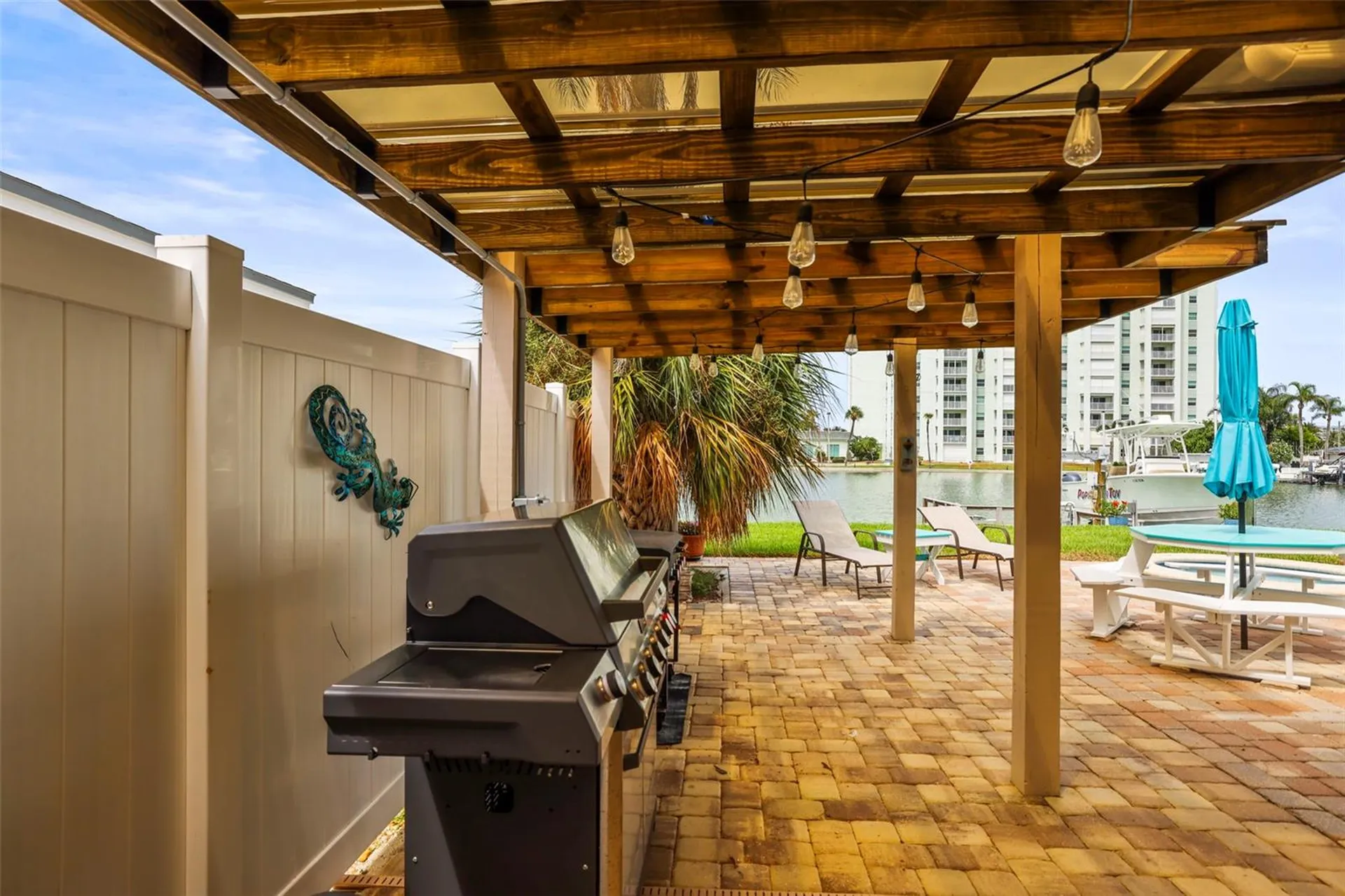 6360 2nd Palm Point St Petersburg FL 33706