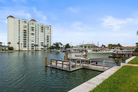 6360 2nd Palm Point St Petersburg FL 33706