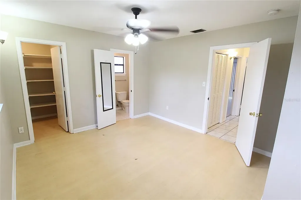 2516 E Milmar Drive Sarasota FL 34237