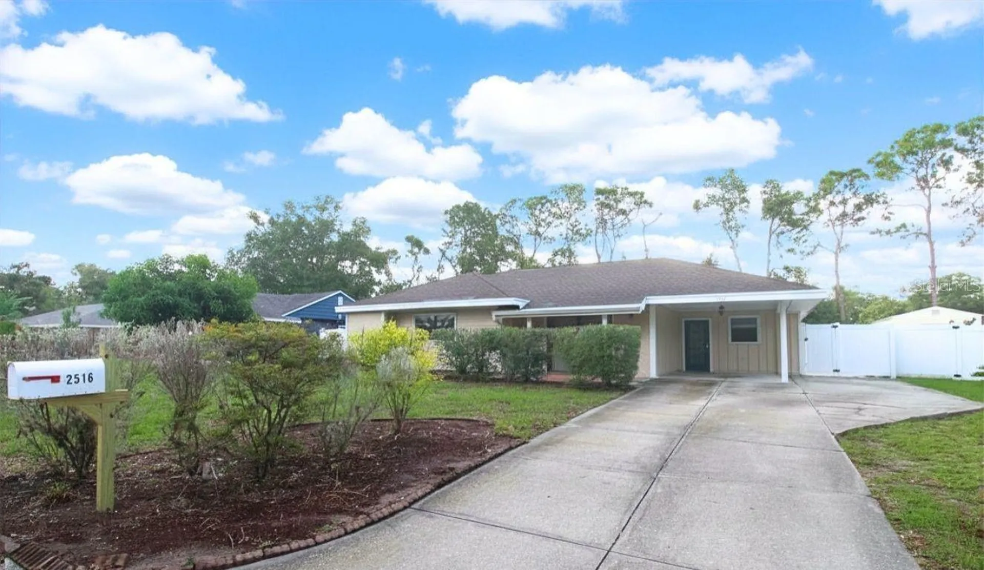 2516 E Milmar Drive Sarasota FL 34237