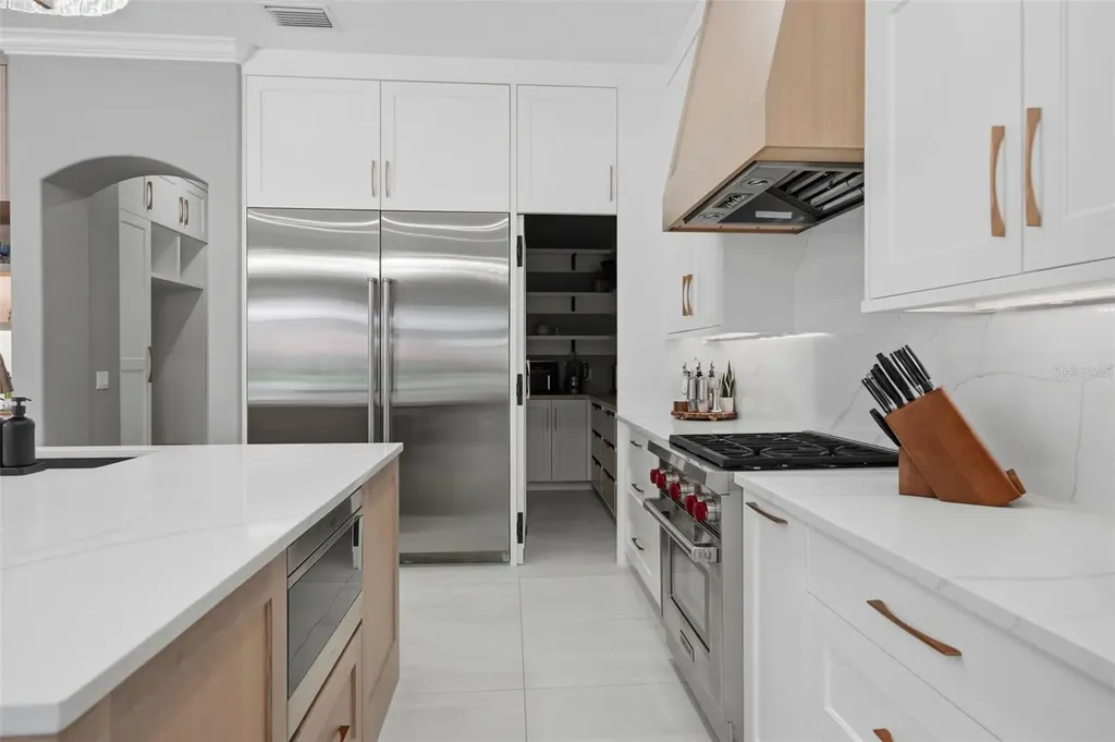 4618 Avenue Longchamps Lutz FL 33558