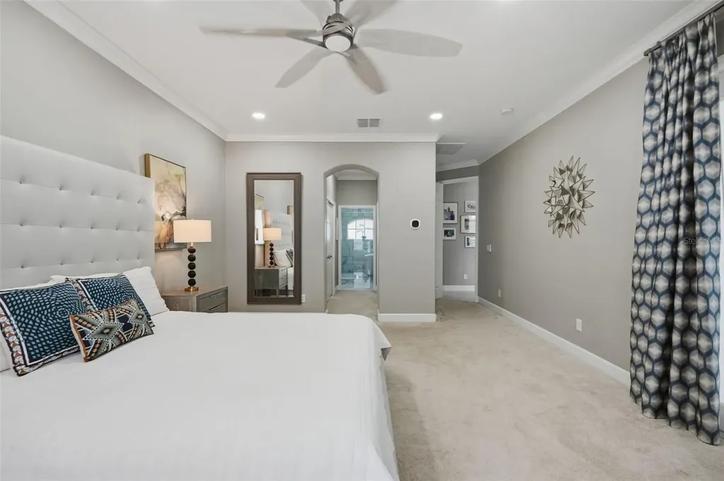 4618 Avenue Longchamps Lutz FL 33558