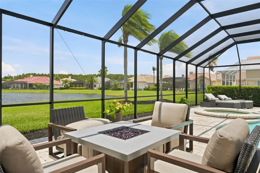 4618 Avenue Longchamps Lutz FL 33558