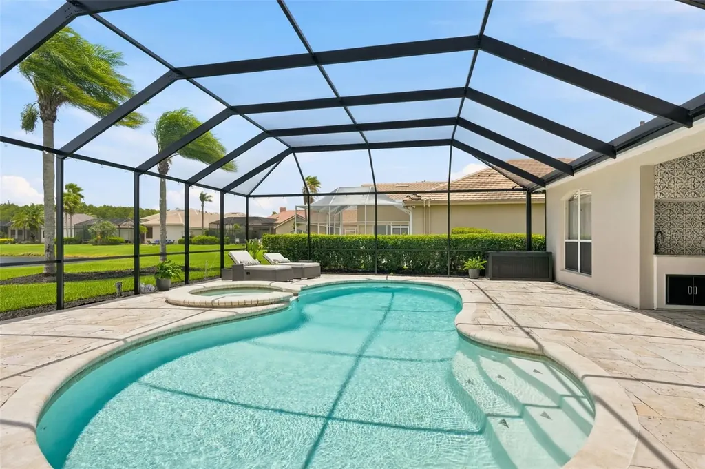4618 Avenue Longchamps Lutz FL 33558