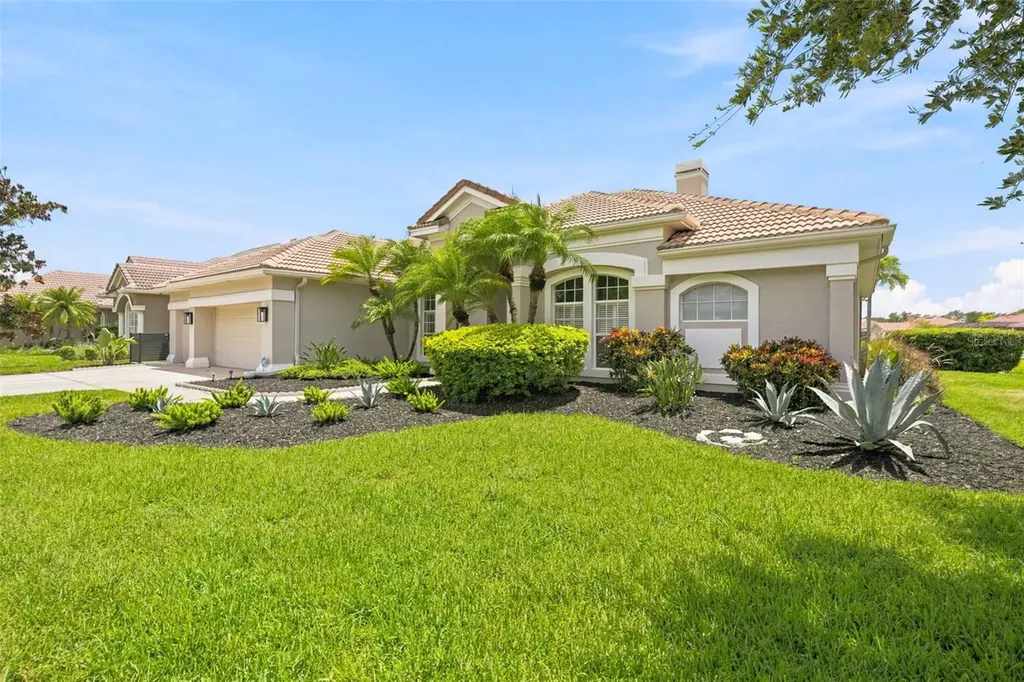 4618 Avenue Longchamps Lutz FL 33558