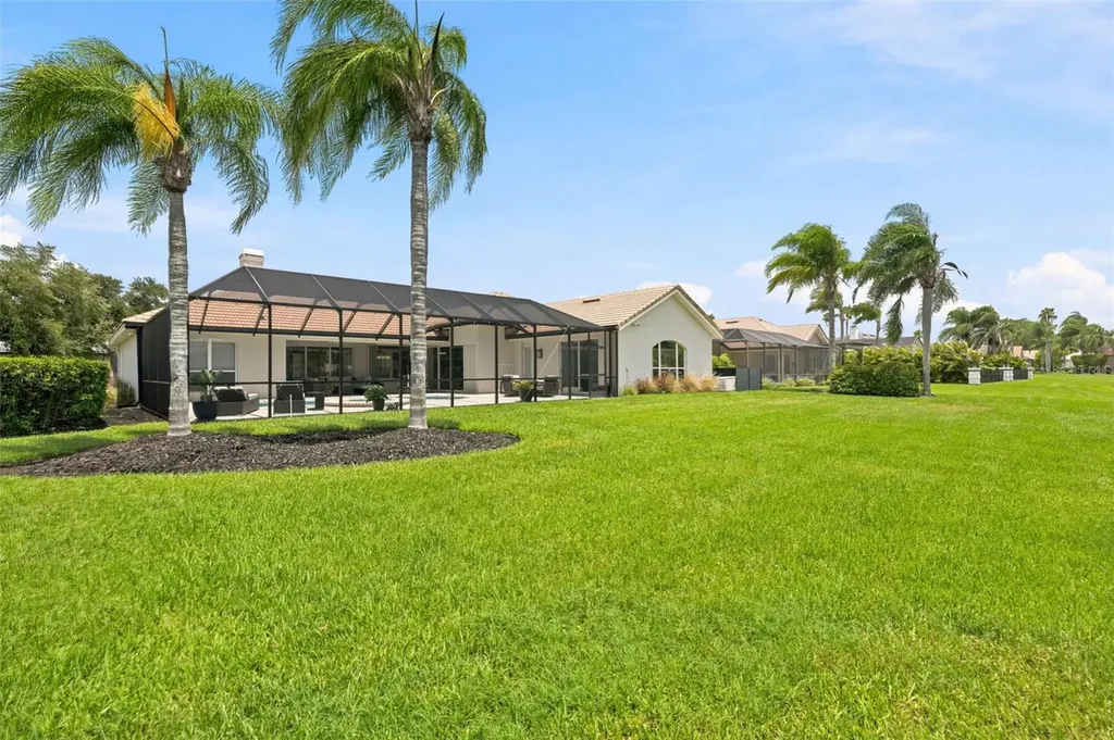 4618 Avenue Longchamps Lutz FL 33558