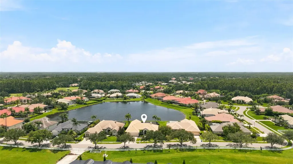 4618 Avenue Longchamps Lutz FL 33558
