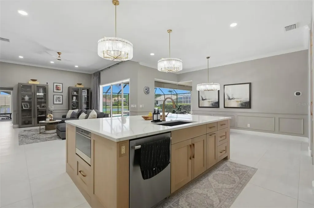 4618 Avenue Longchamps Lutz FL 33558