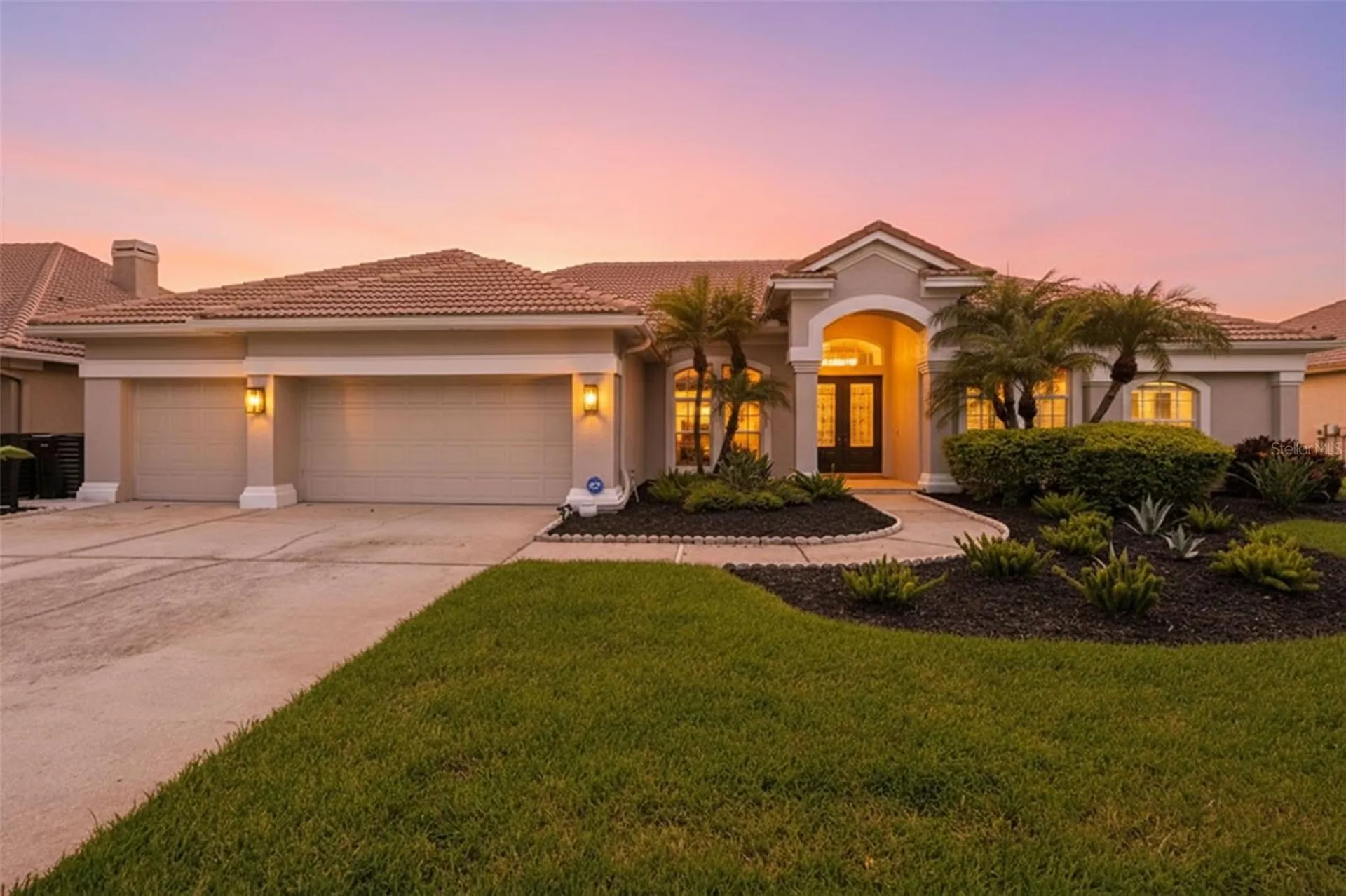 4618 Avenue Longchamps Lutz FL 33558