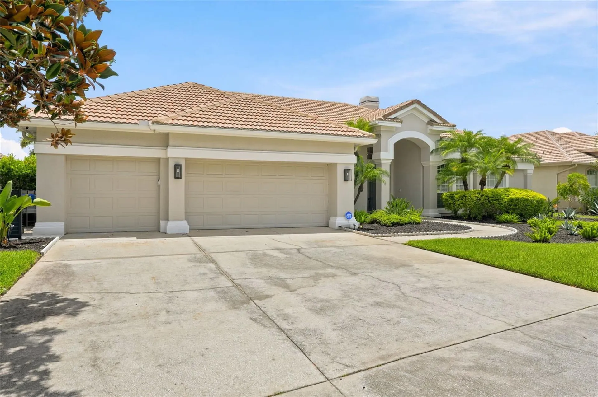 4618 Avenue Longchamps Lutz FL 33558