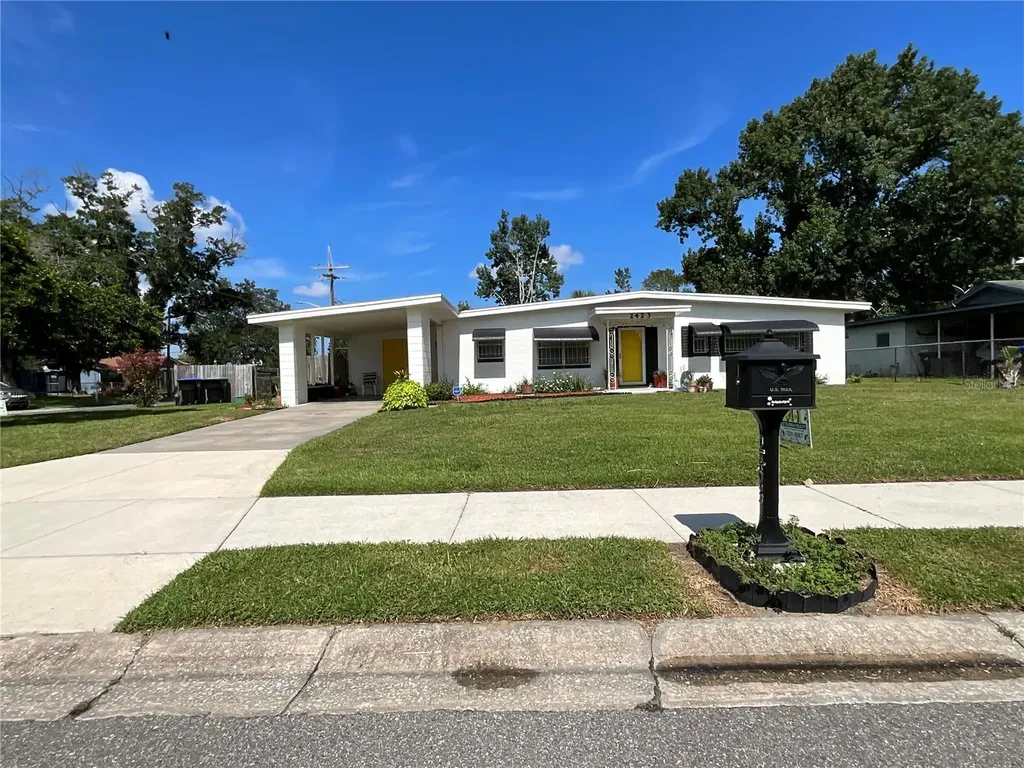 2423 Savoy Drive Orlando FL 32808