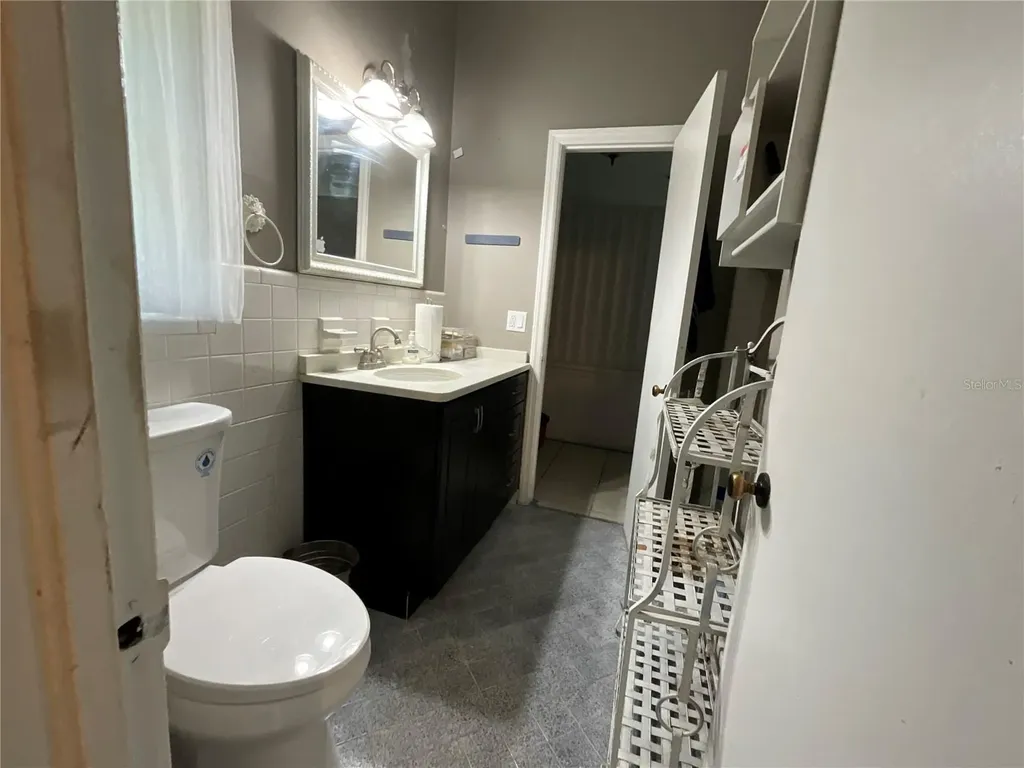 2423 Savoy Drive Orlando FL 32808