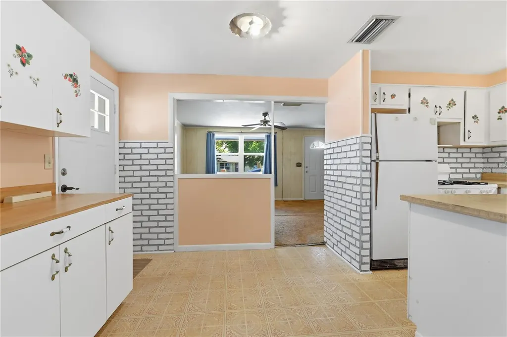 2456 Kimberly Drive Deltona FL 32738
