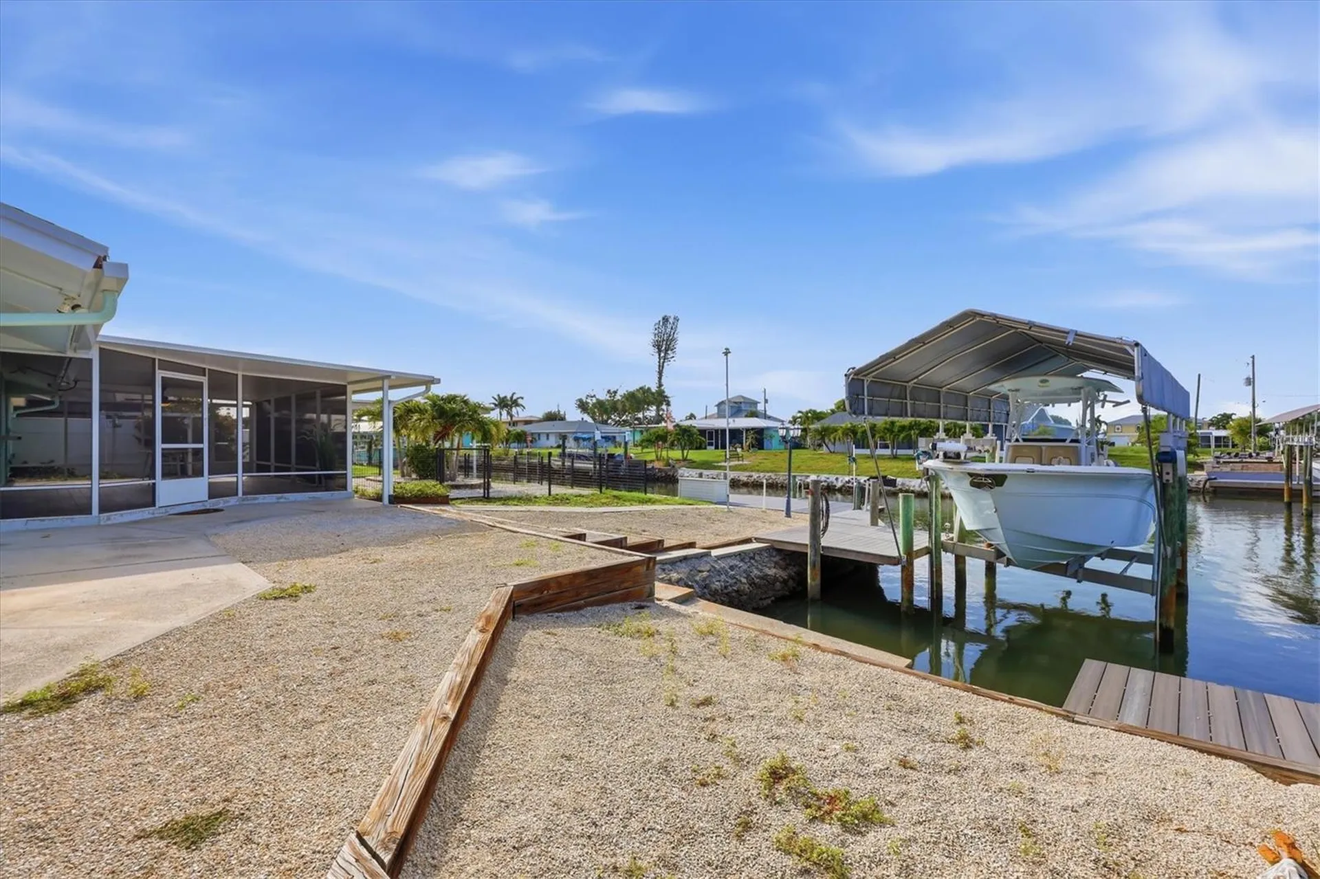 1925 Oregon Trail Englewood FL 34224