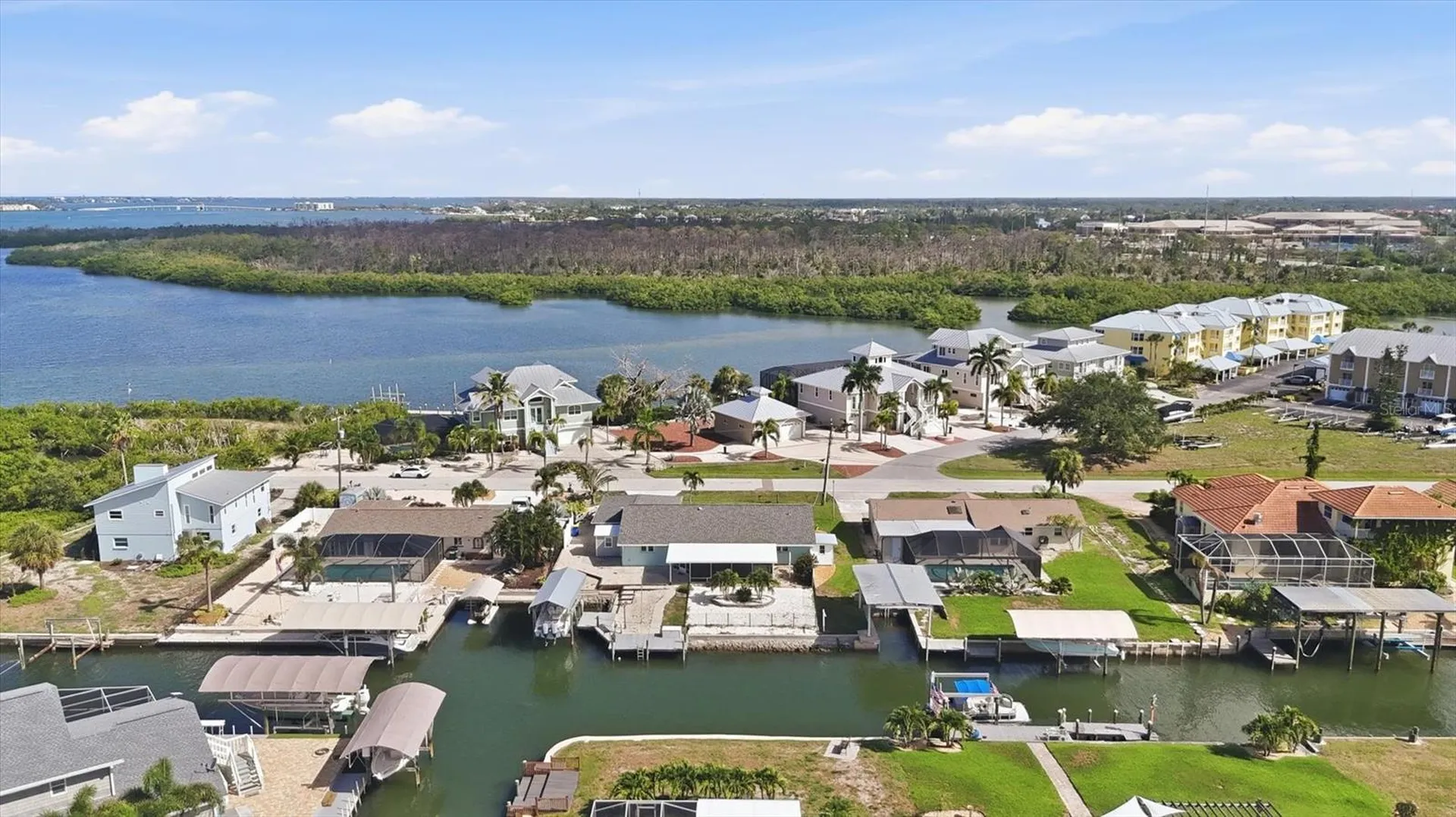 1925 Oregon Trail Englewood FL 34224