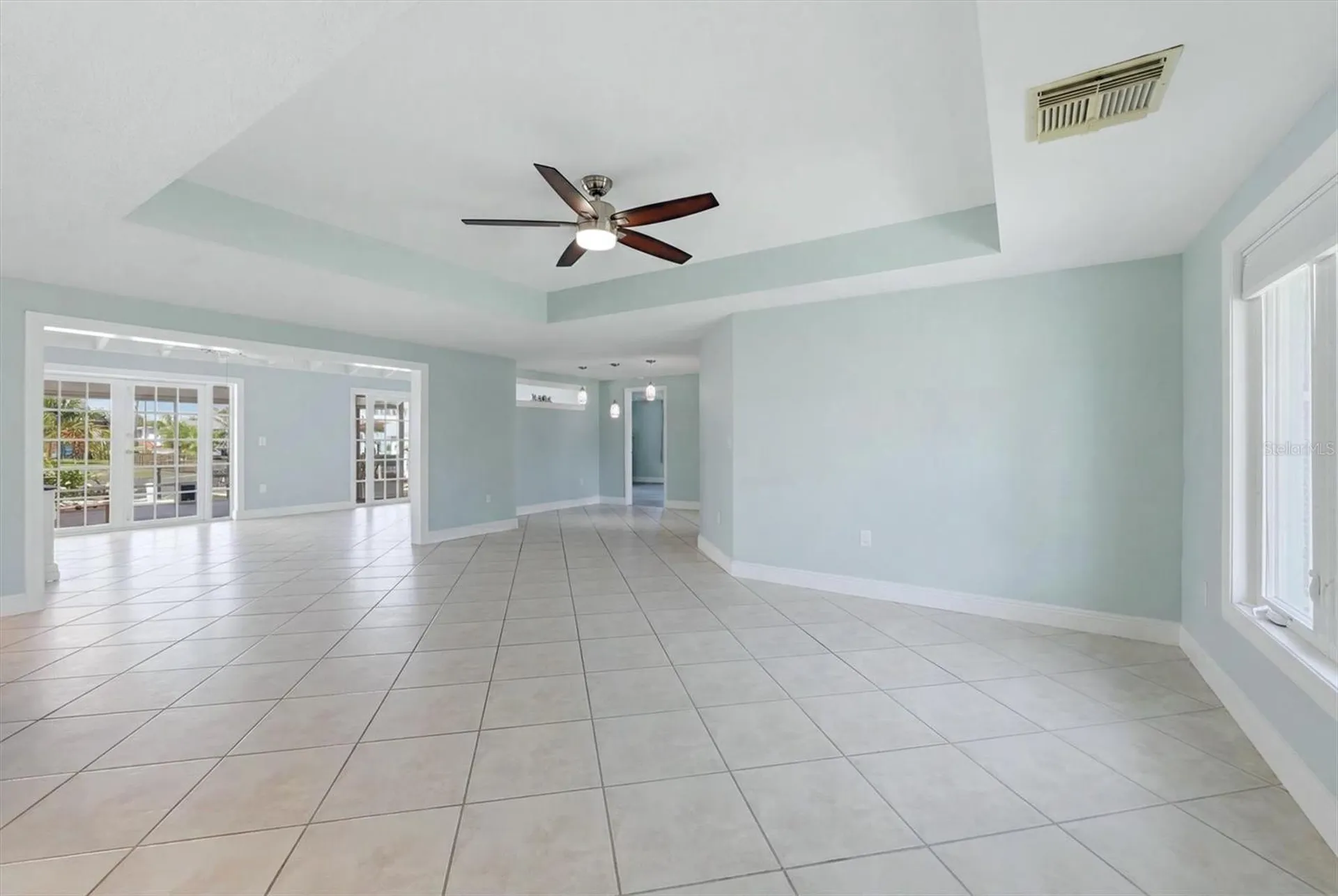 1925 Oregon Trail Englewood FL 34224