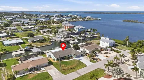 1925 Oregon Trail Englewood FL 34224