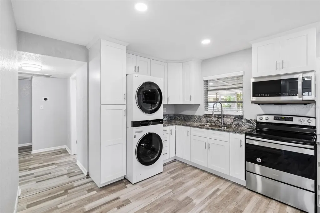 206 N Gunlock Avenue Tampa FL 33609