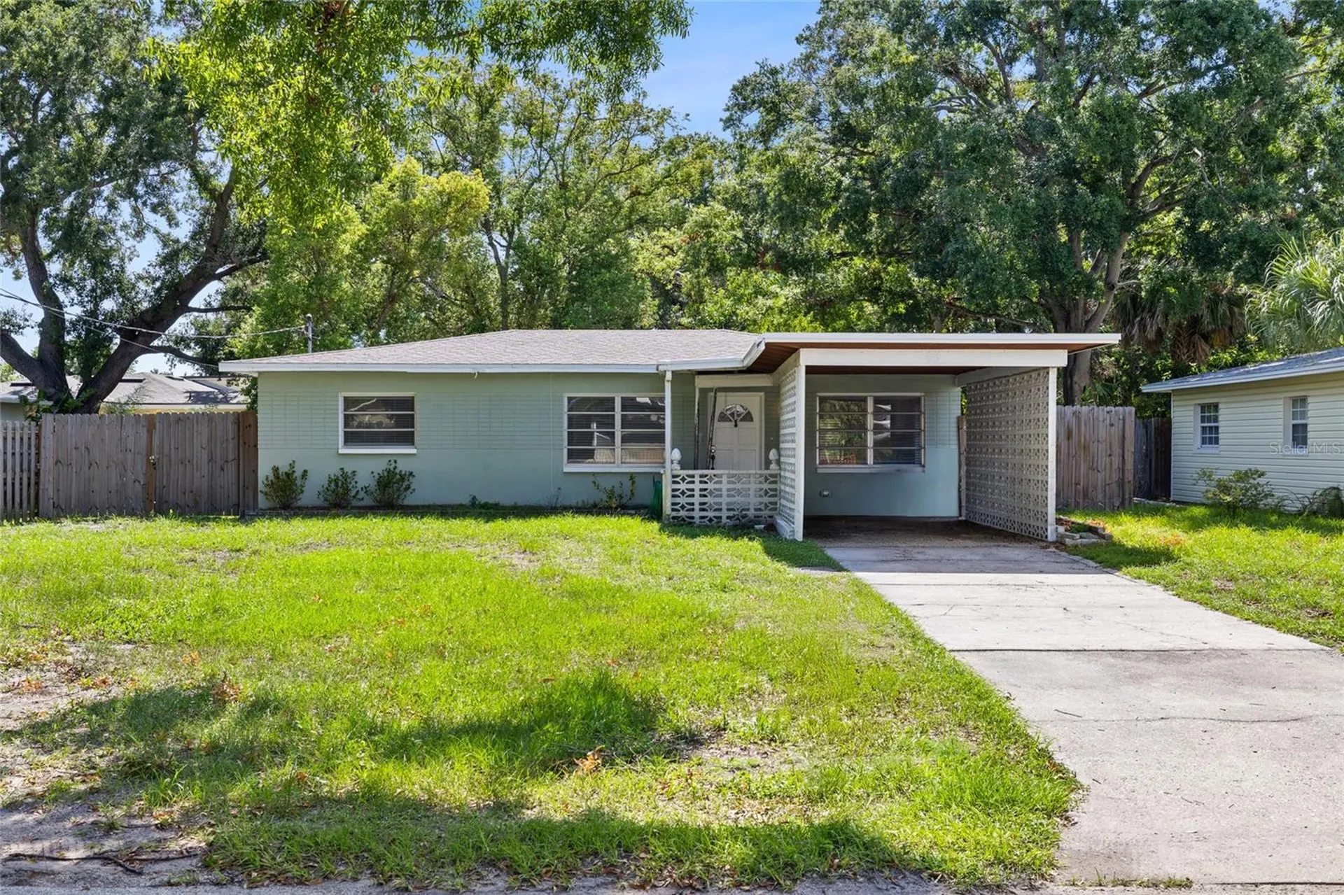 206 N Gunlock Avenue Tampa FL 33609