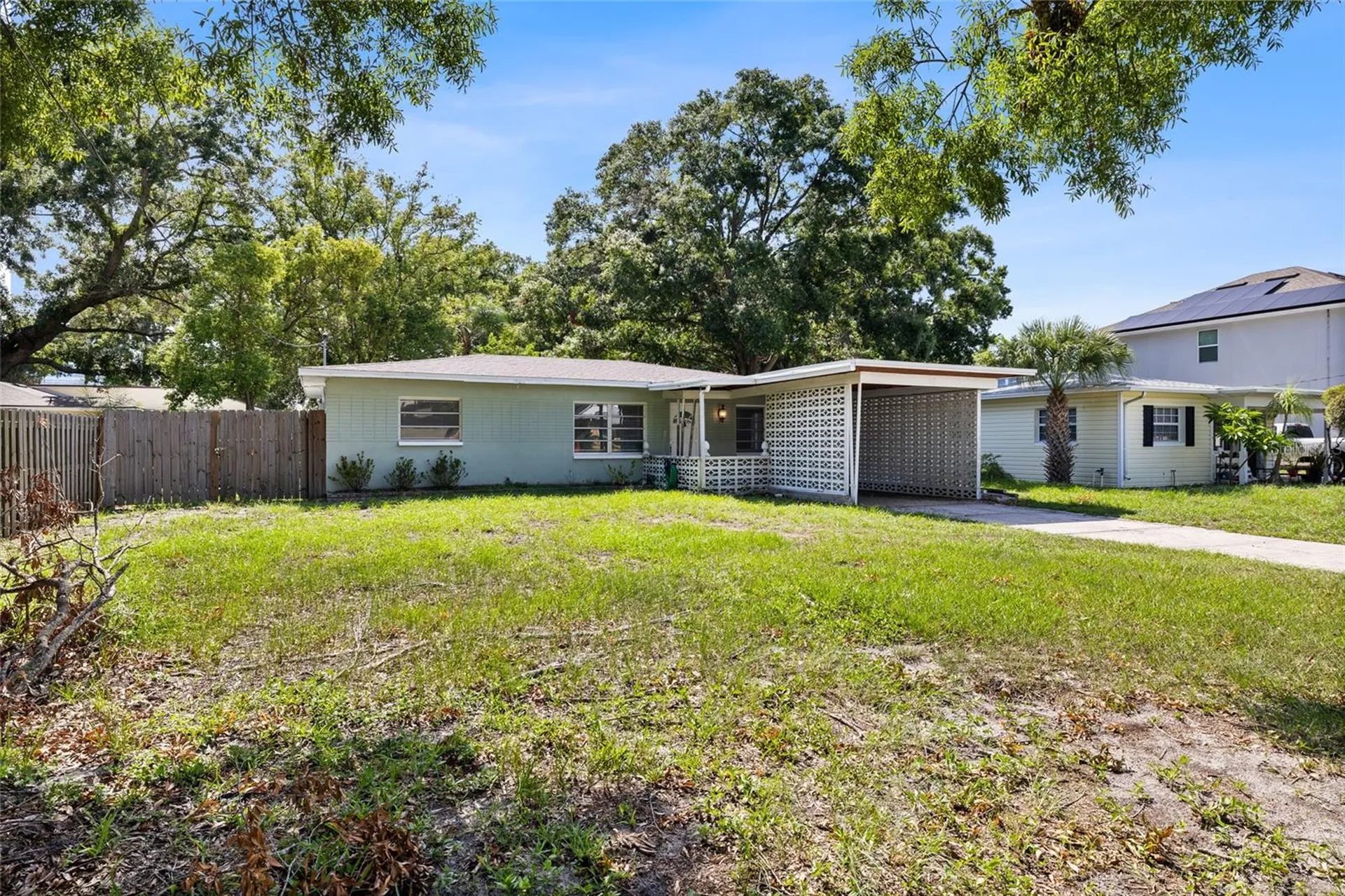 206 N Gunlock Avenue Tampa FL 33609