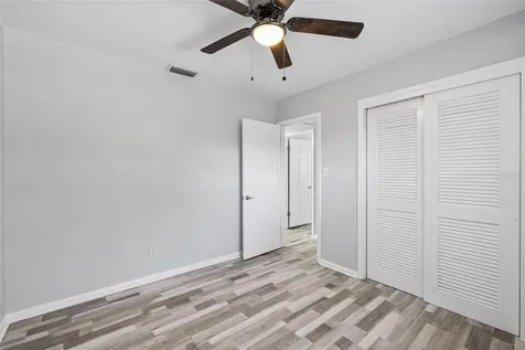 206 N Gunlock Avenue Tampa FL 33609