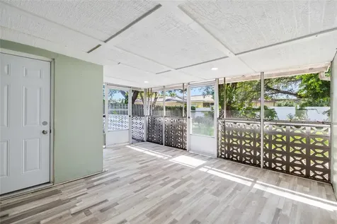 206 N Gunlock Avenue Tampa FL 33609