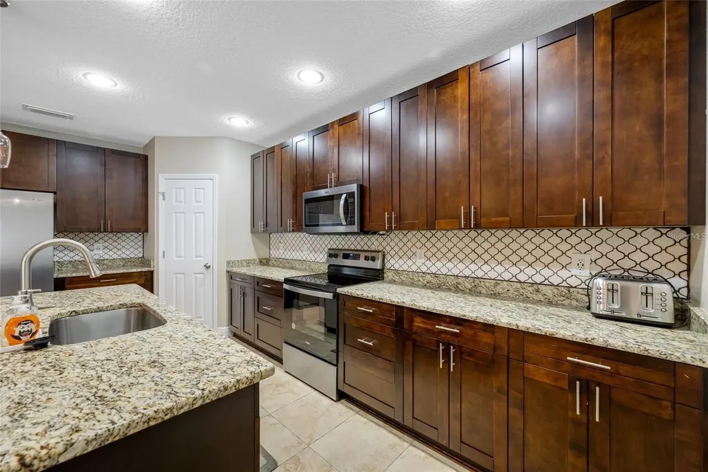 230 Clayton Street Brandon FL 33511