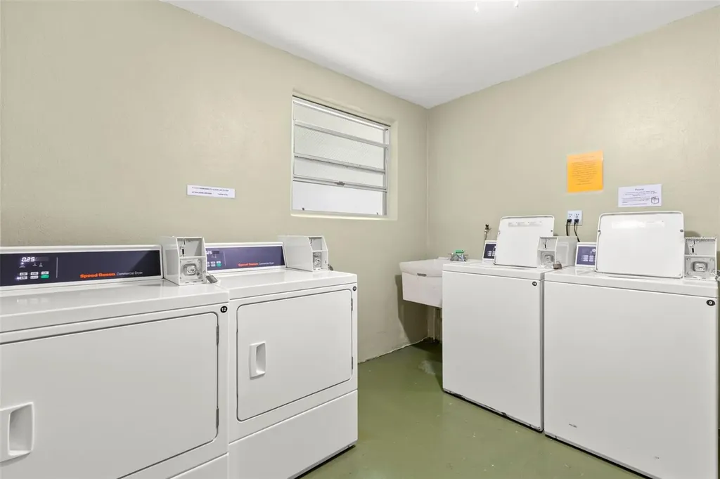 4890 Bay Street NE St Petersburg FL 33703